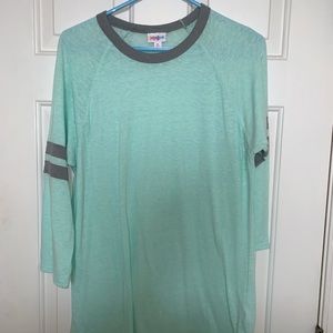 Women’s LulaRoe Tee Shirt